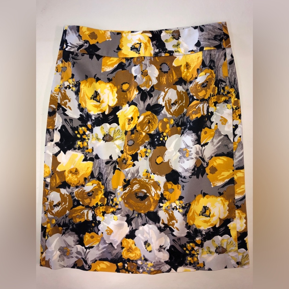 J. CREW Stretch Golden Rose Floral Pencil Skirt (S) - Picture 9 of 17